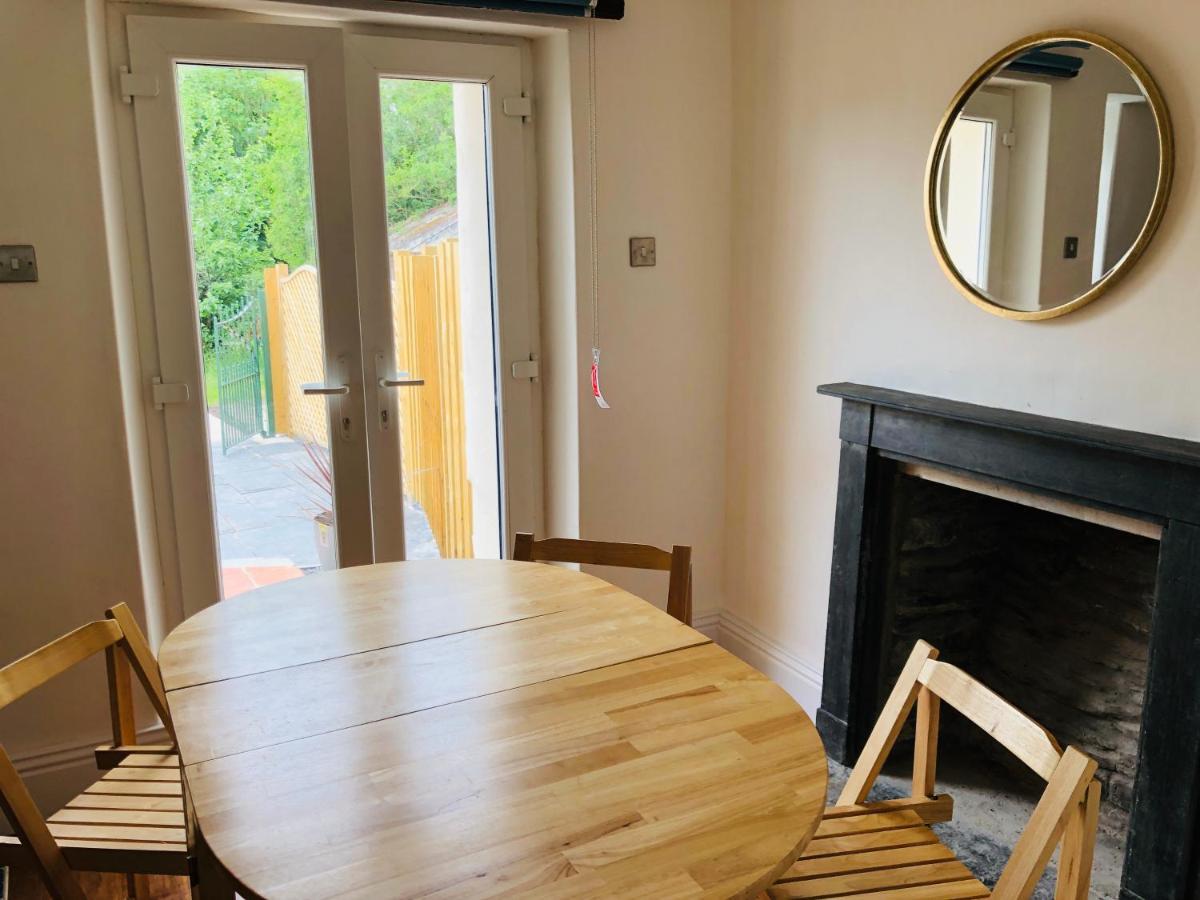Mount Cottage Newcastle Emlyn Dış mekan fotoğraf